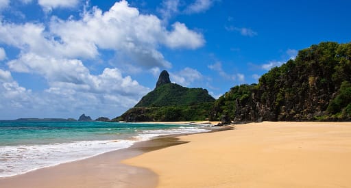 Praia Cacimba do Padre em Fernando de Noronha