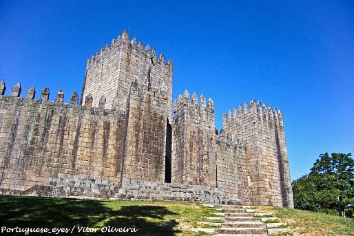 castelo de guimarães em portugal
